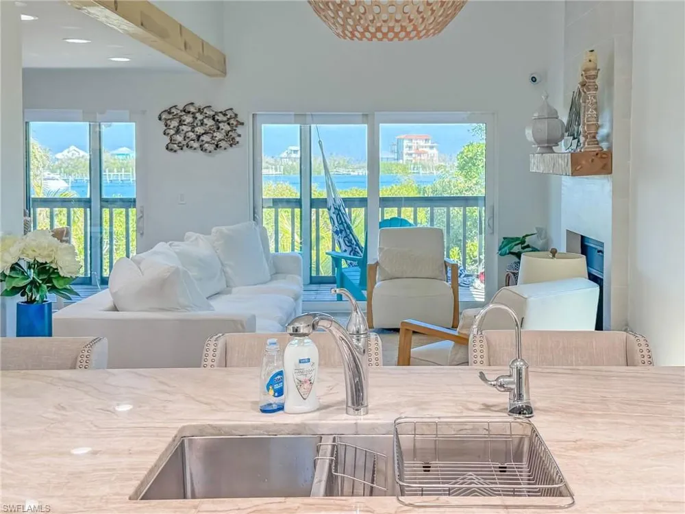 4490 Harbor Bend Drive Upper Captiva, FL 33924