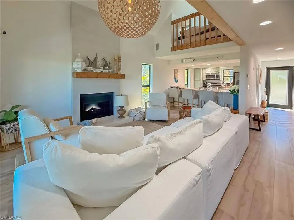 4490 Harbor Bend Drive Upper Captiva, FL 33924