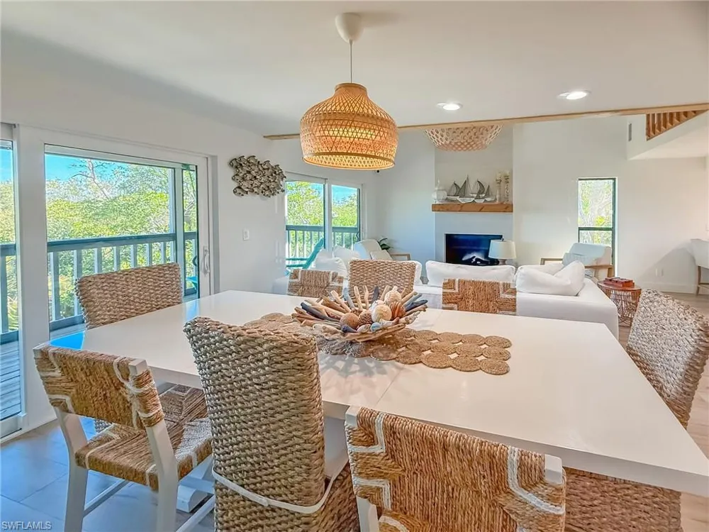 4490 Harbor Bend Drive Upper Captiva, FL 33924