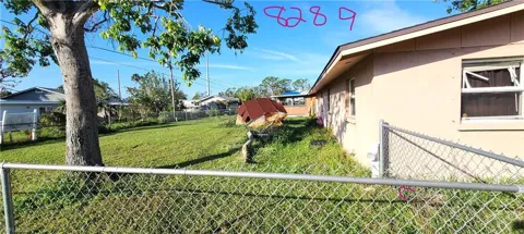 8289 Pelican Road