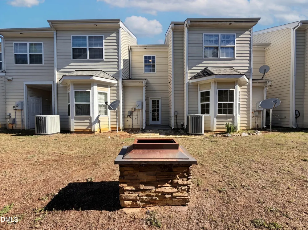 42 Sunnyview Lane Clayton, NC 27520