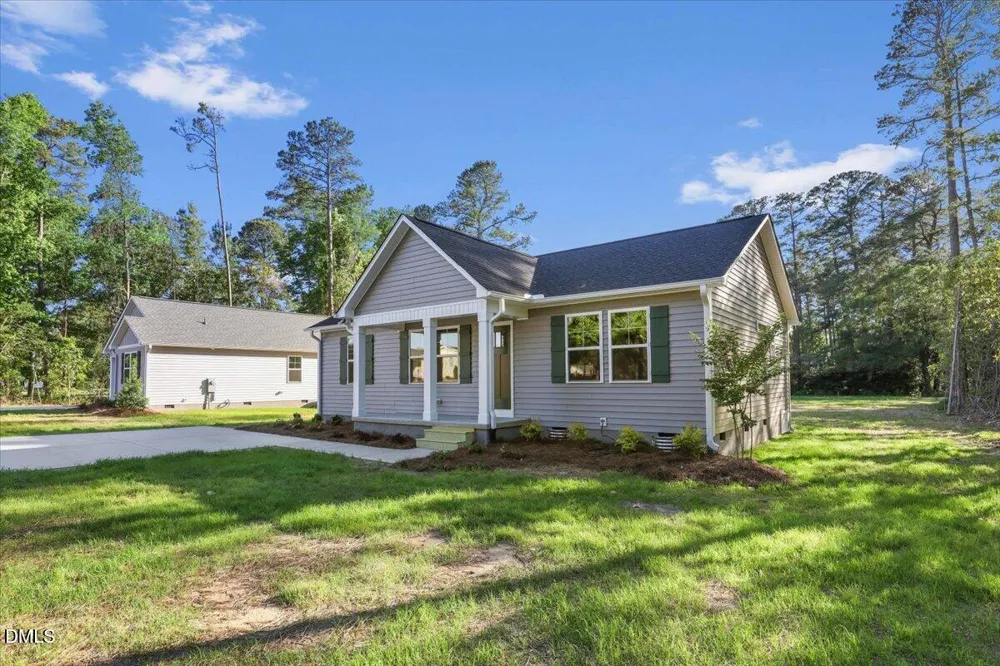 305 West Street Roseboro, NC 28382