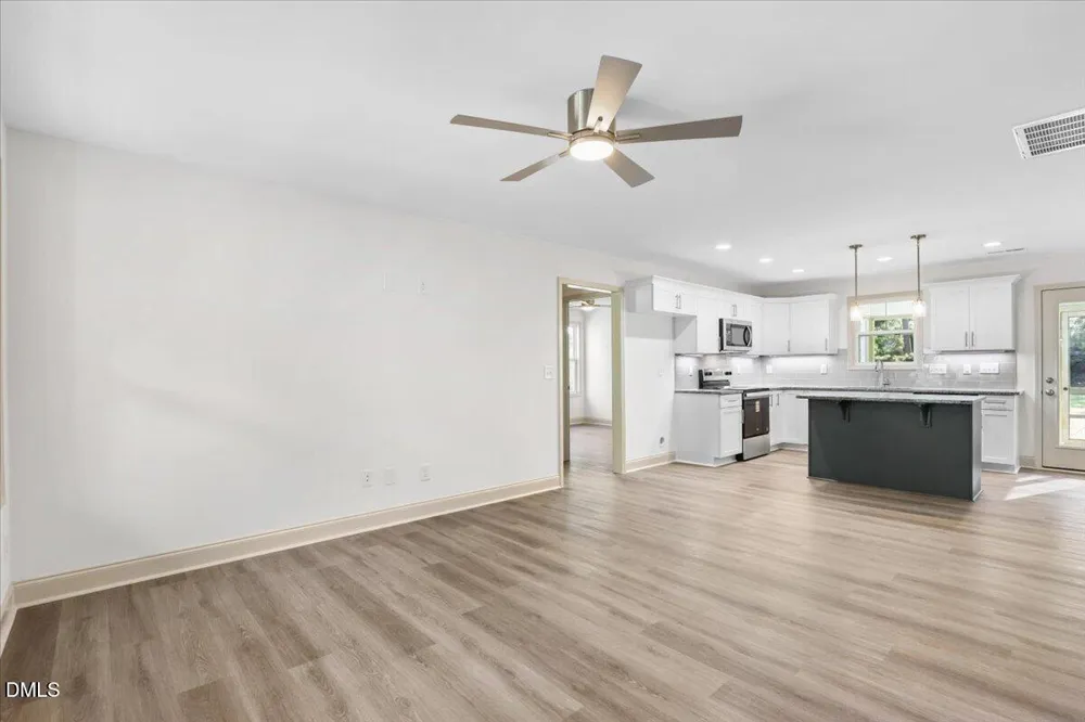 305 West Street Roseboro, NC 28382