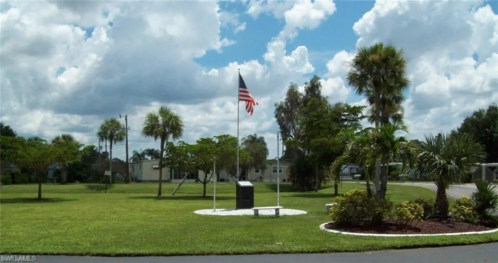 593 Daisy Drive North Fort Myers, FL 33917