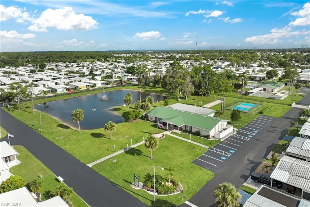 593 Daisy Drive North Fort Myers, FL 33917