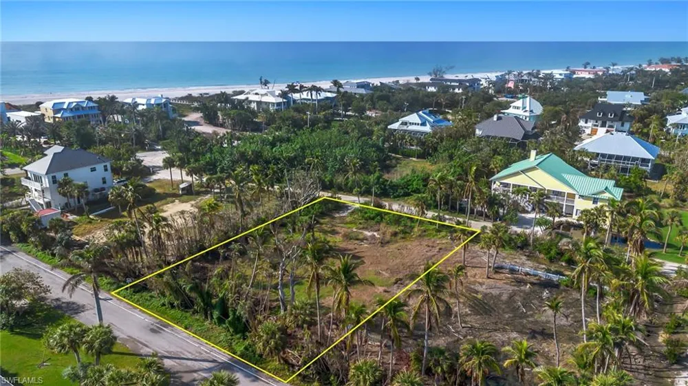 460 Sawgrass Place Sanibel, FL 33957