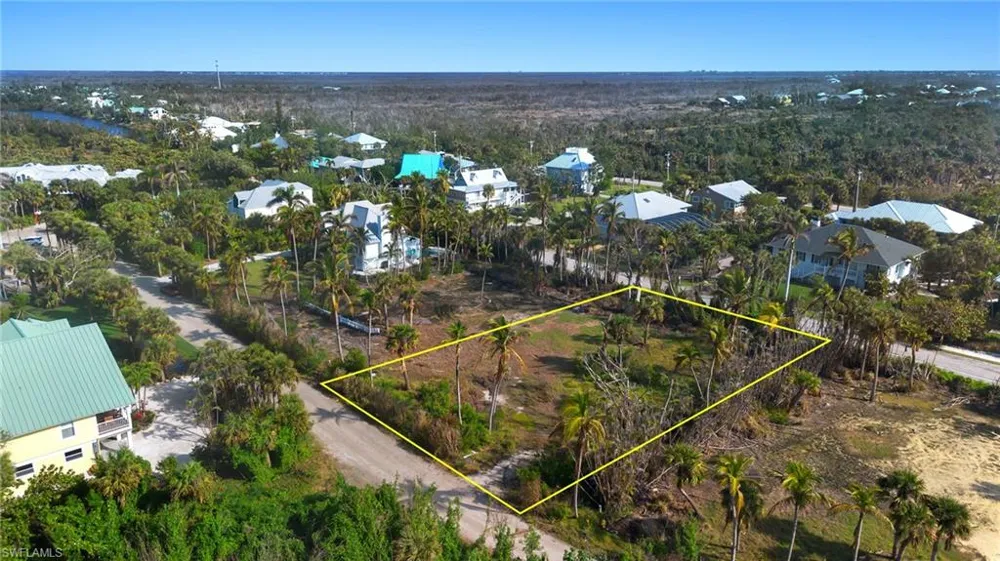 460 Sawgrass Place Sanibel, FL 33957