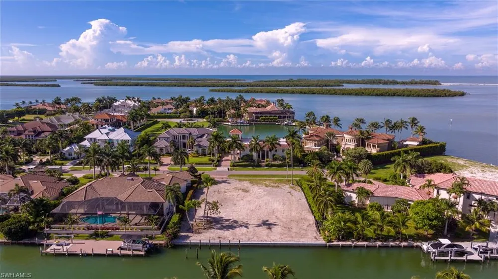 1558 Heights Court Marco Island, FL 34145
