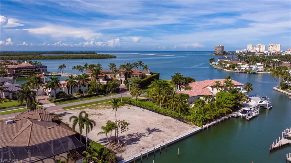 1558 Heights Court Marco Island, FL 34145