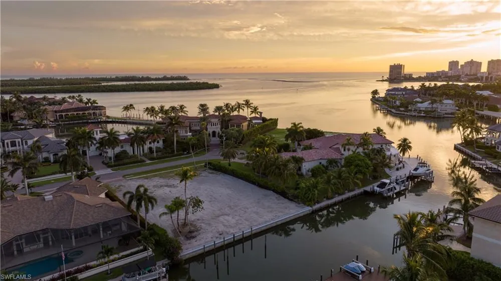 1558 Heights Court Marco Island, FL 34145