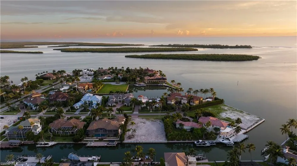1558 Heights Court Marco Island, FL 34145