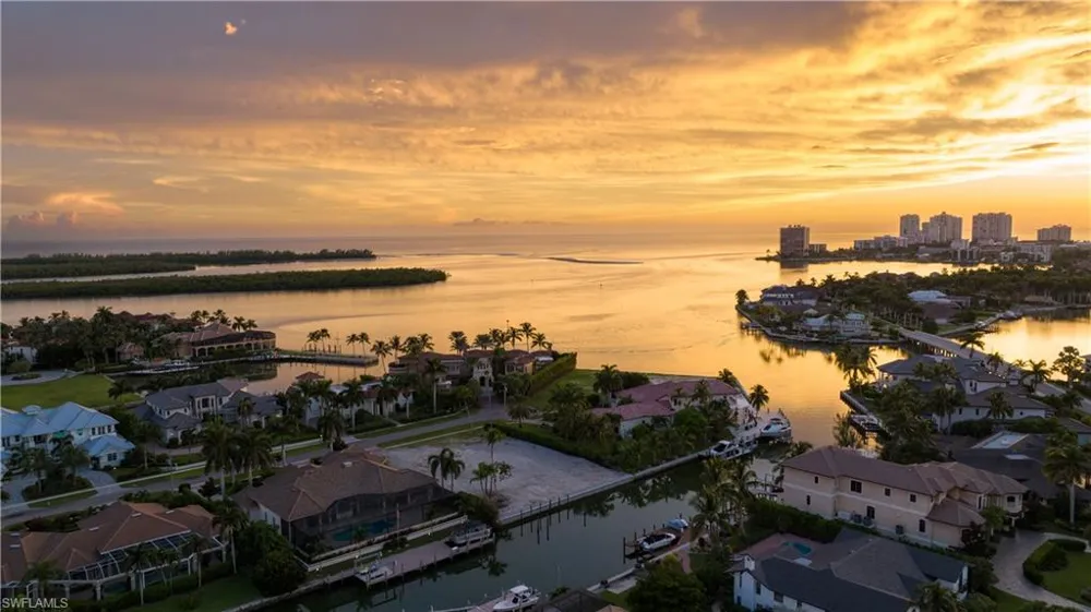 1558 Heights Court Marco Island, FL 34145
