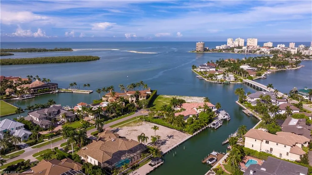 1558 Heights Court Marco Island, FL 34145