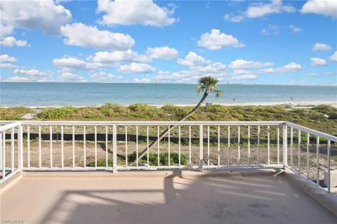 200 Periwinkle Way #225