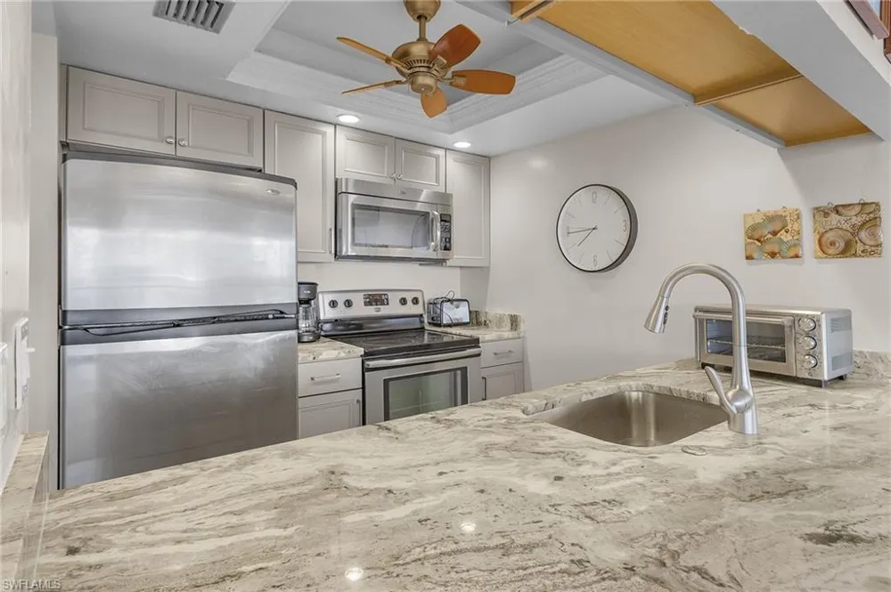 760 Sextant Drive #612 Sanibel, FL 33957