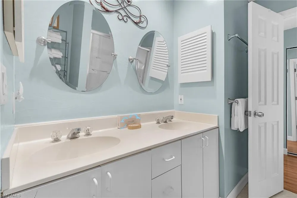 760 Sextant Drive #612 Sanibel, FL 33957