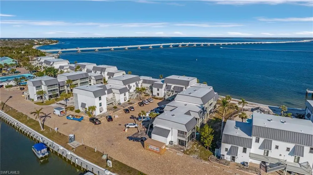 760 Sextant Drive #612 Sanibel, FL 33957