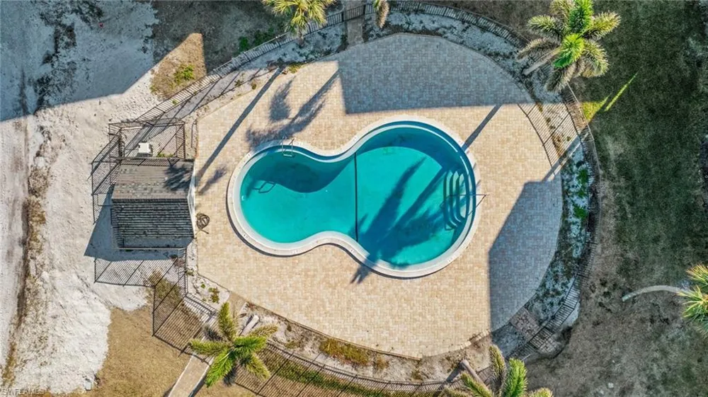 760 Sextant Drive #612 Sanibel, FL 33957