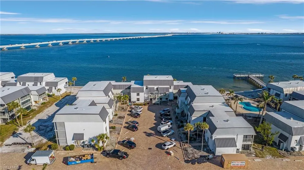 760 Sextant Drive #612 Sanibel, FL 33957