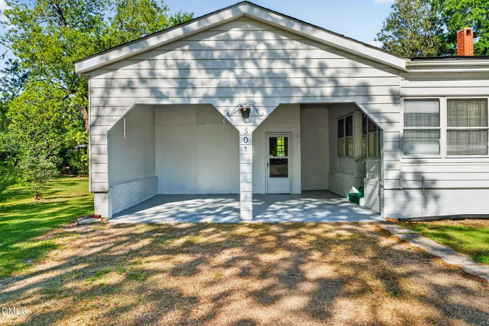 301 E Stanley Street Four Oaks, NC 27524