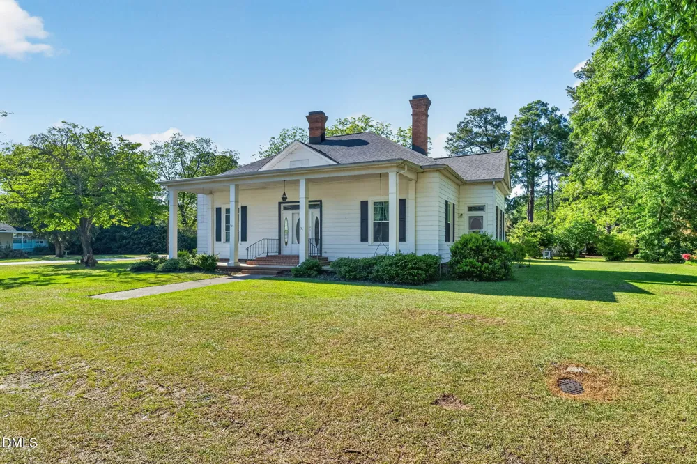 301 E Stanley Street Four Oaks, NC 27524