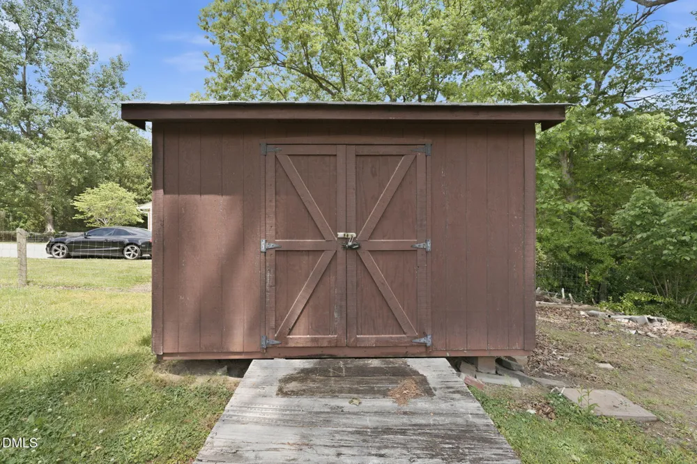 5414 Eastcrest Road McLeansville, NC 27301