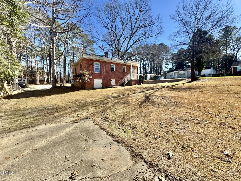 224 Clay Street Cary, NC 27511