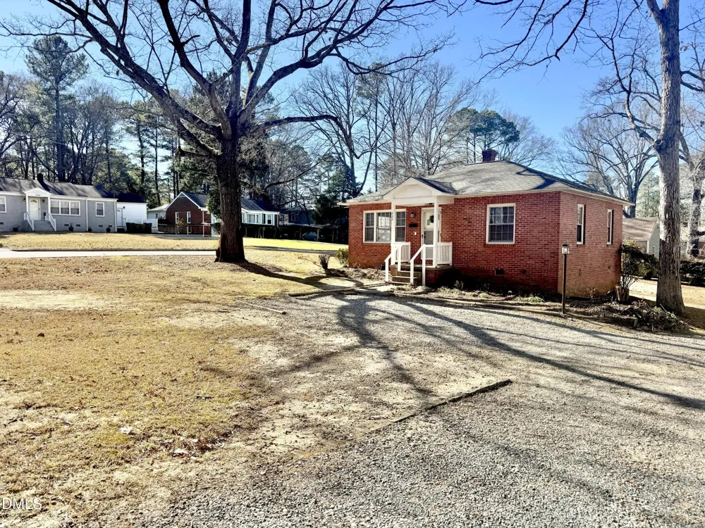 224 Clay Street Cary, NC 27511