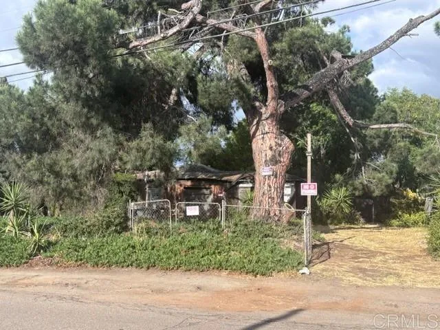 1225 Victor El Cajon, CA 92021