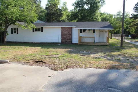 5211 Red Maple Lane