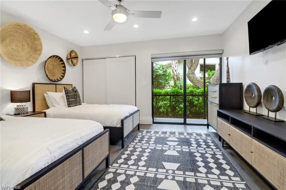 27052 Kindlewood Lane Bonita Springs, FL 34134