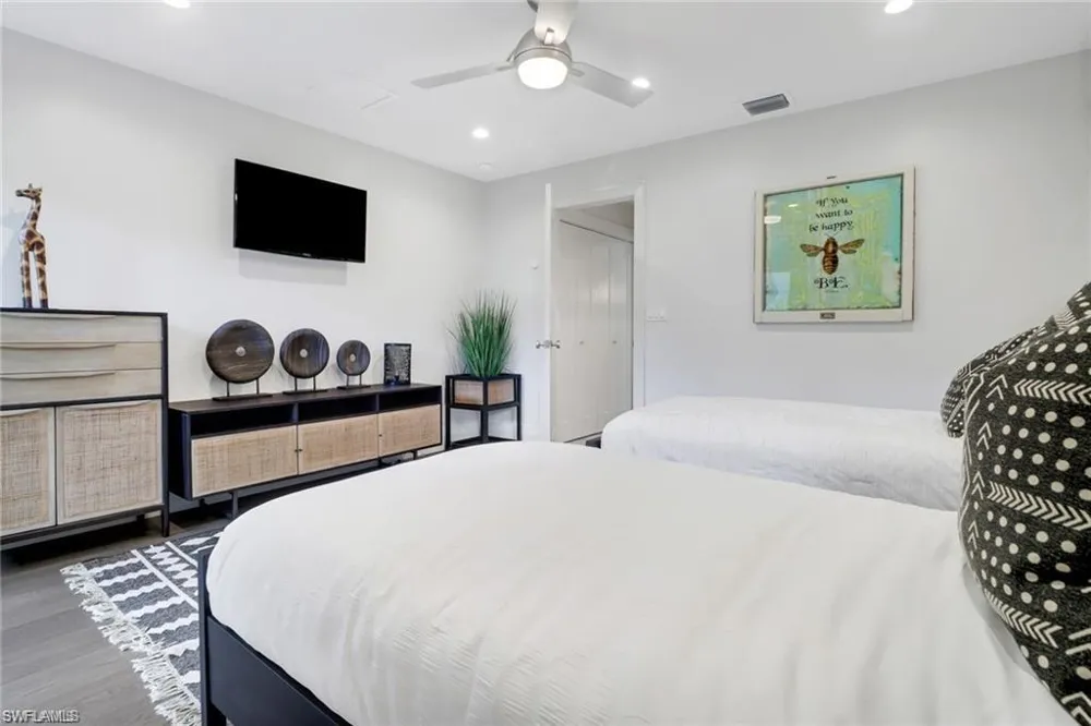 27052 Kindlewood Lane Bonita Springs, FL 34134