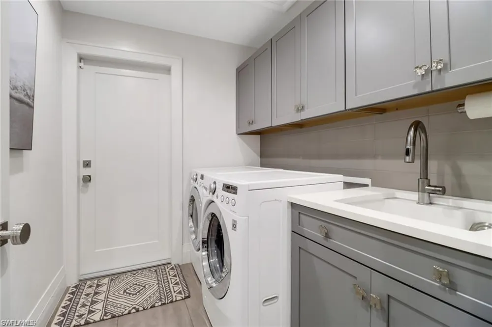 27052 Kindlewood Lane Bonita Springs, FL 34134
