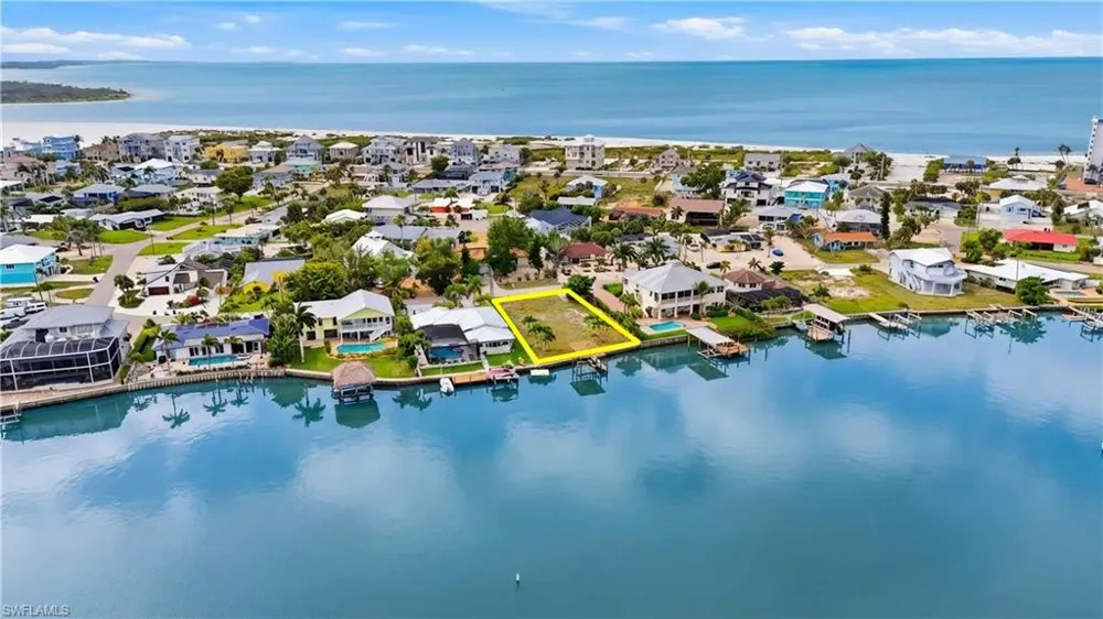 8061 Lagoon Road Fort Myers Beach, FL 33931