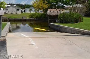 4915 Gulfgate Lane St. James City, FL 33956