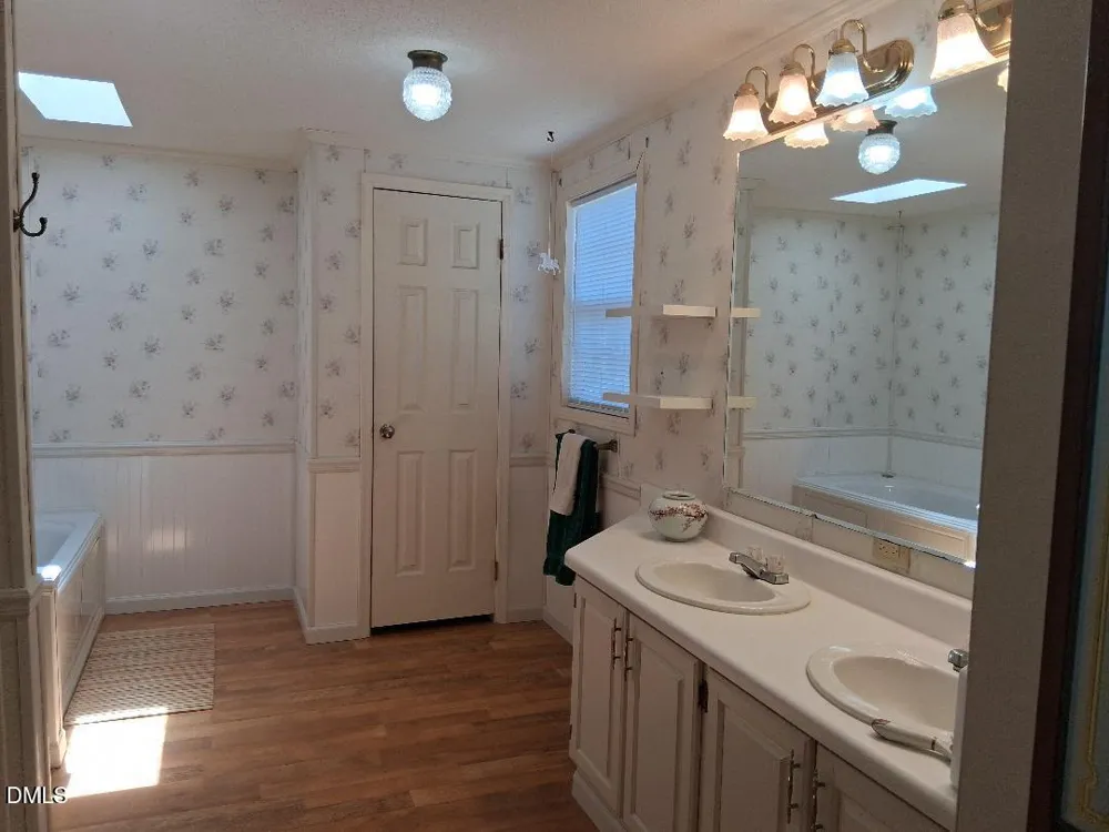 20 Rus Drive Louisburg, NC 27549