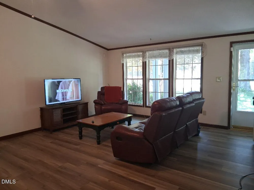 20 Rus Drive Louisburg, NC 27549