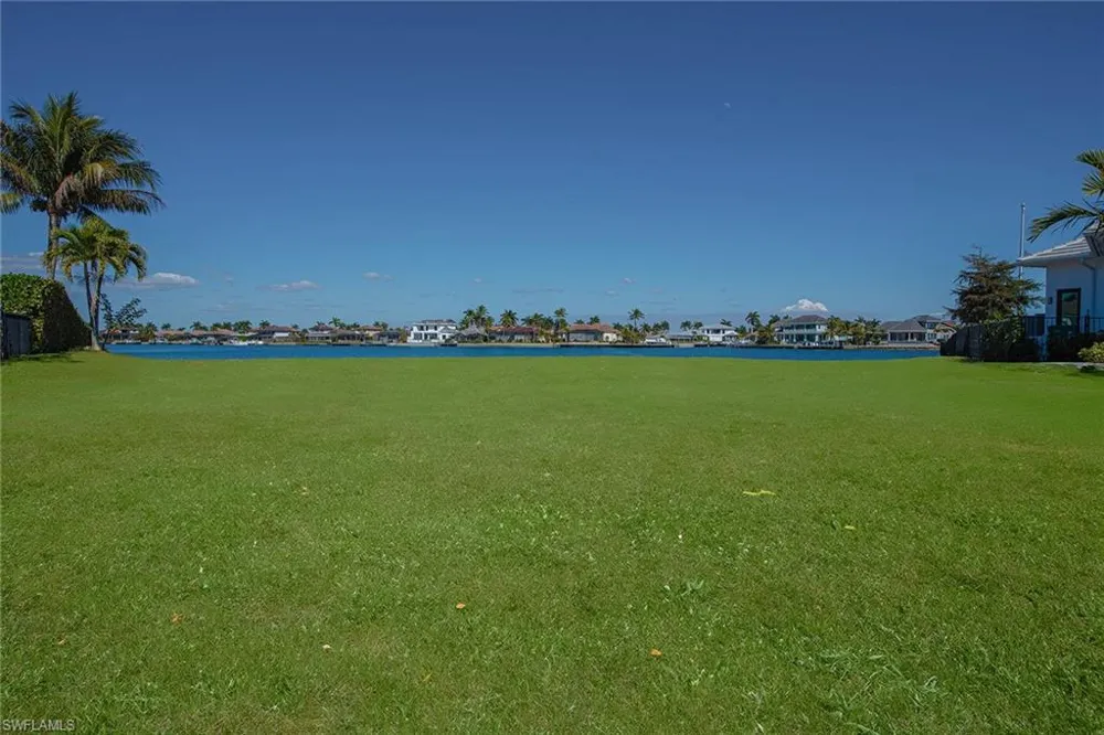 996 Spruce Court Marco Island, FL 34145