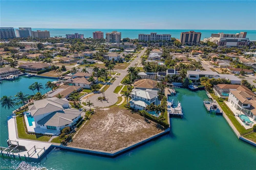 996 Spruce Court Marco Island, FL 34145