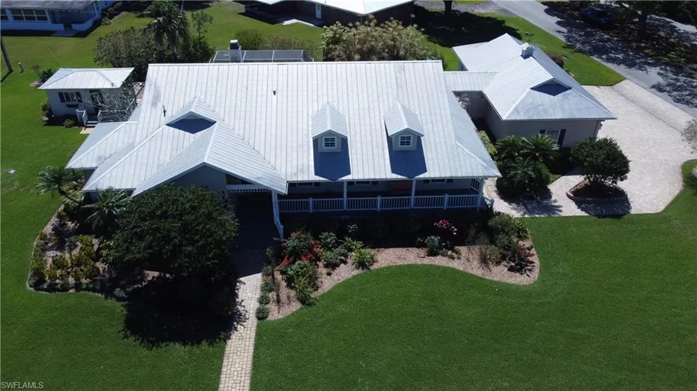 234 W Circle Drive Clewiston, FL 33440