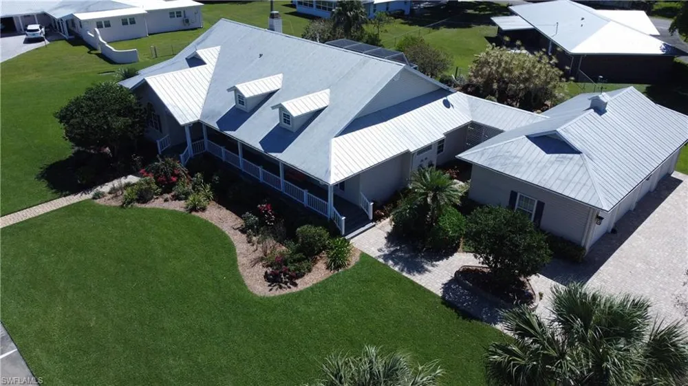 234 W Circle Drive Clewiston, FL 33440