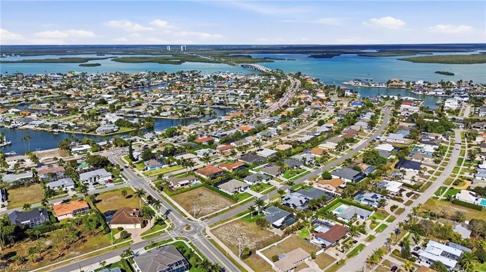 1201 6th Avenue Marco Island, FL 34145