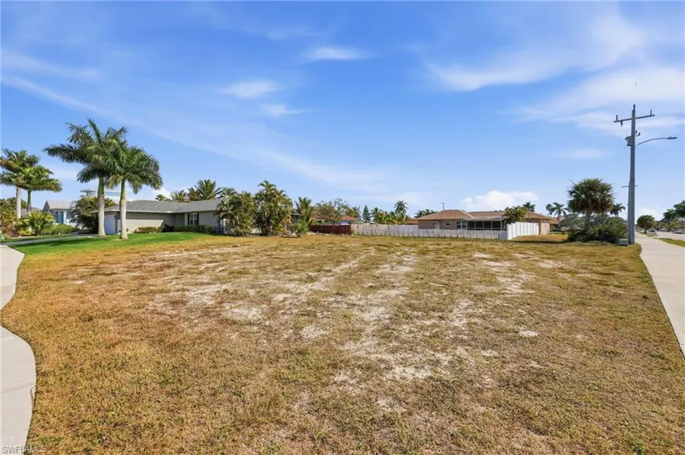 1201 6th Avenue Marco Island, FL 34145
