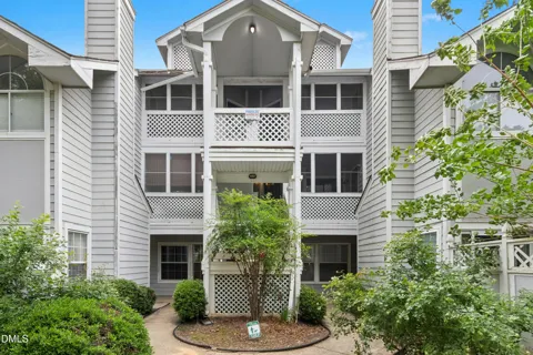 4900 Avenida Del Sol Drive #307