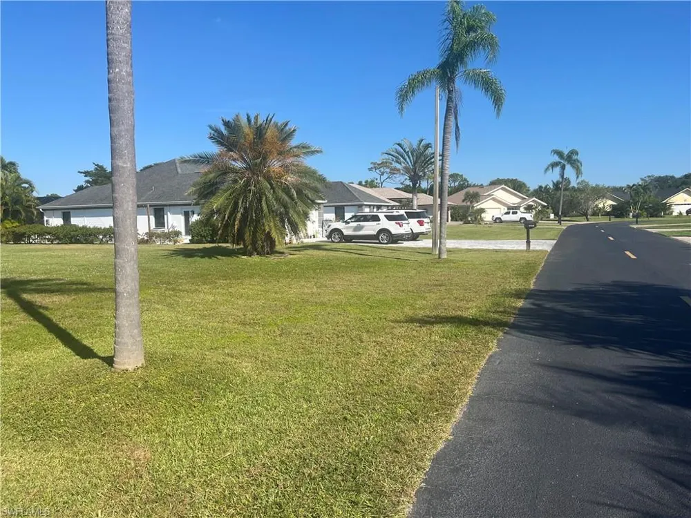 9954 Ortega Lane Bonita Springs, FL 34135