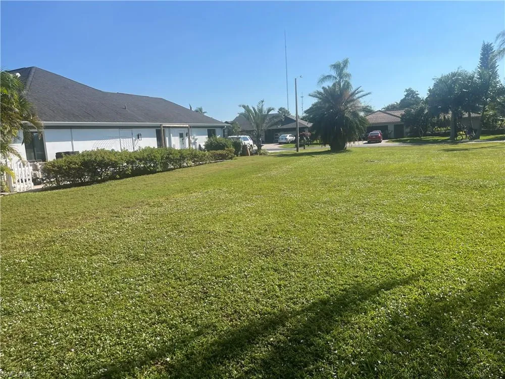 9954 Ortega Lane Bonita Springs, FL 34135