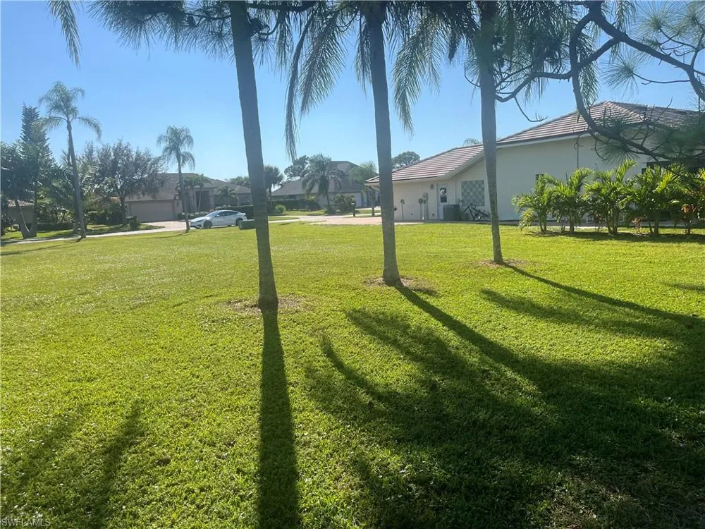 9954 Ortega Lane Bonita Springs, FL 34135