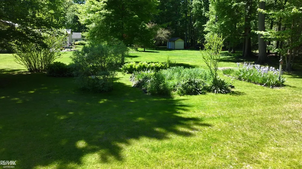 6440 Benoit Road Clay Township, MI 48001