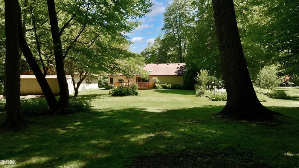 6440 Benoit Road Clay Township, MI 48001