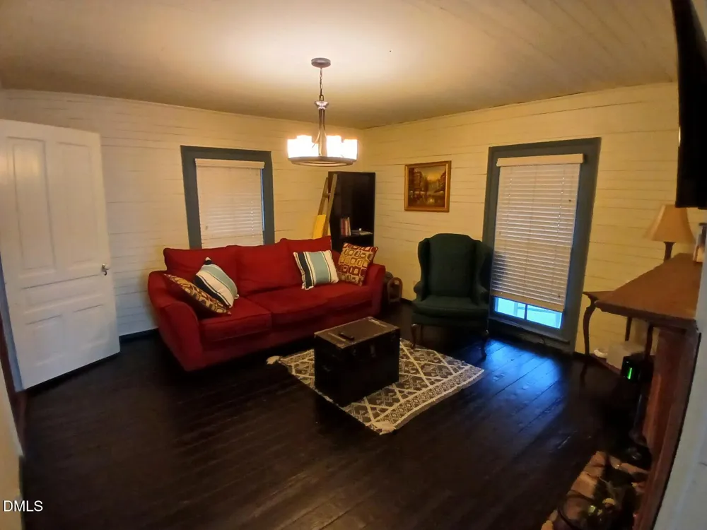 1920 Kelly Road Apex, NC 27502